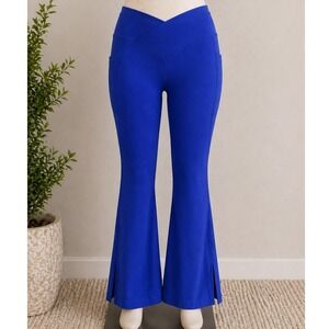 Blogilates Criss Cross Leggings Large Flare Pants Athleisure Gym Pilates Lounge
